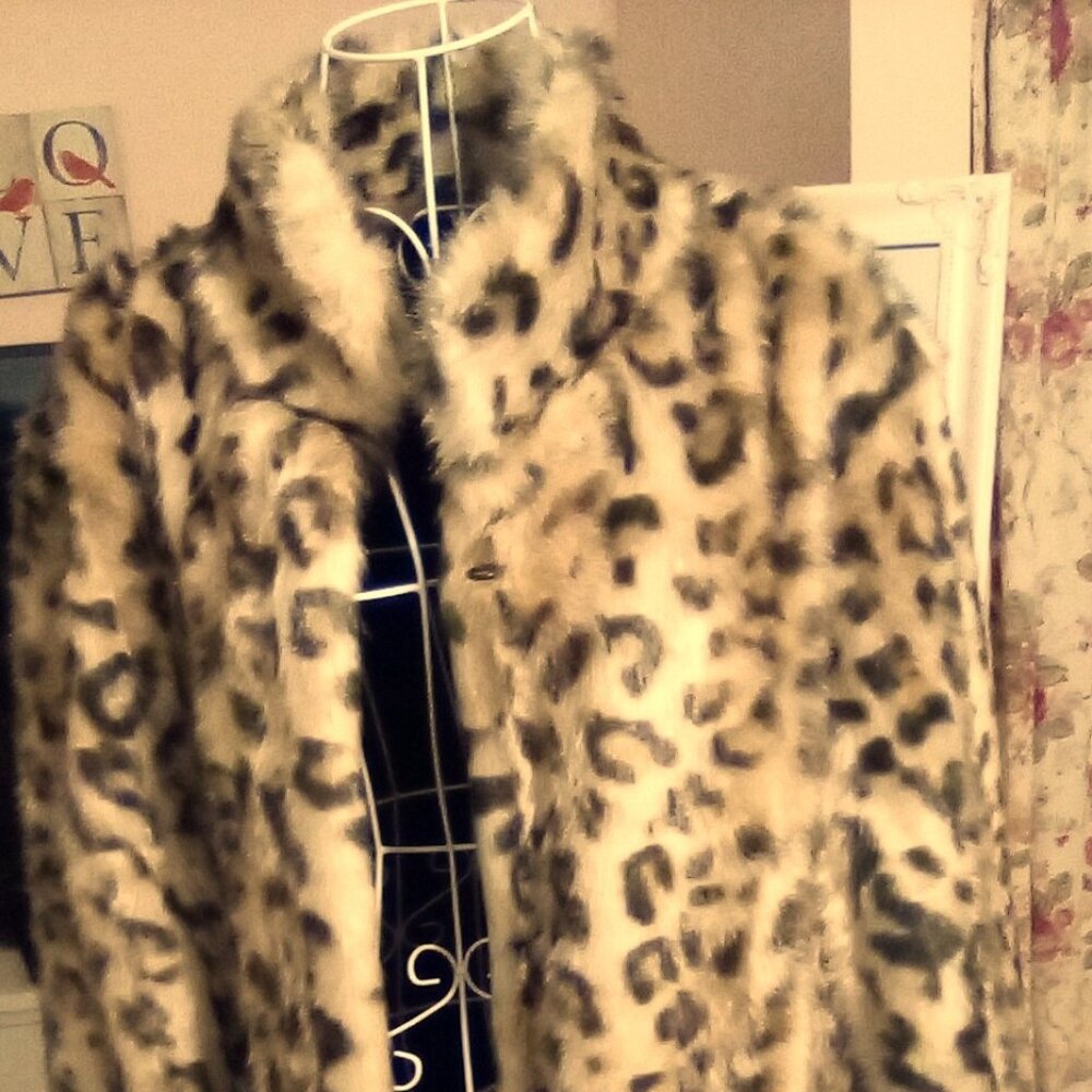 Donna Salyers Fabulous Furs Faux Fur Coat-Sz 2x